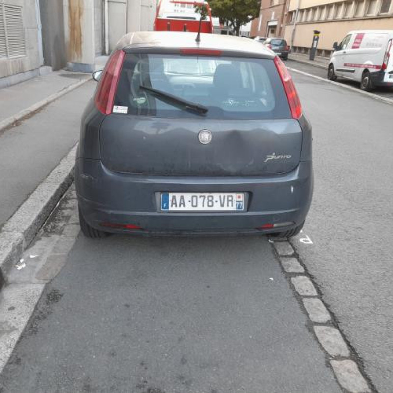 Neiman FIAT GRANDE PUNTO Photo n°11