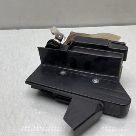 Serrure avant droit DACIA SANDERO 2