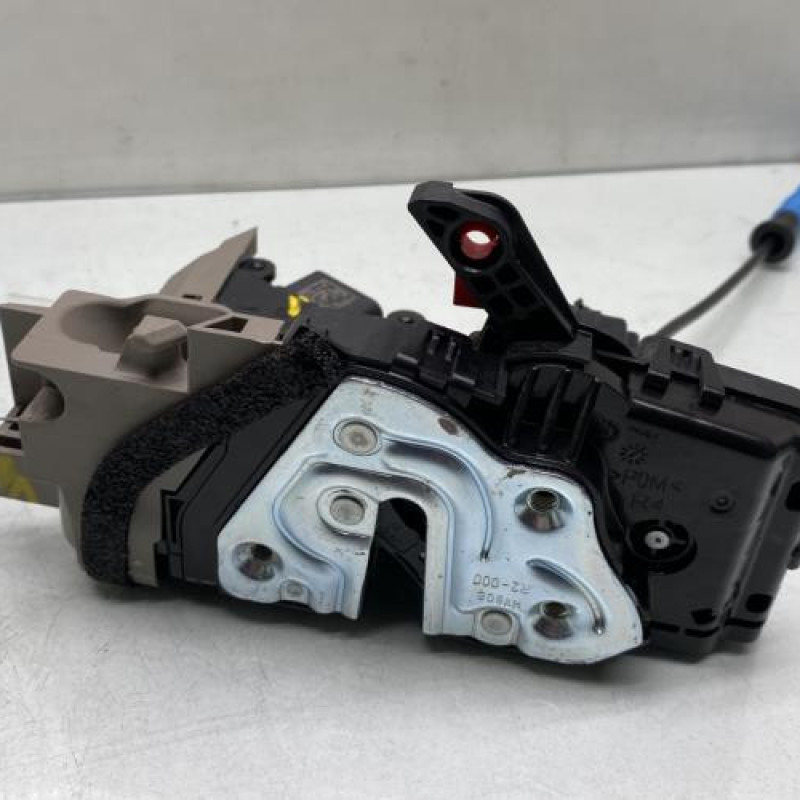 Serrure avant droit KIA CEE-D 3 SPORT WAGON Photo n°1