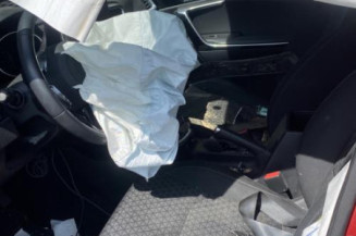 Serrure avant droit KIA CEE-D 3 SPORT WAGON