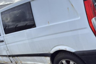 Serrure avant gauche MERCEDES VITO 639