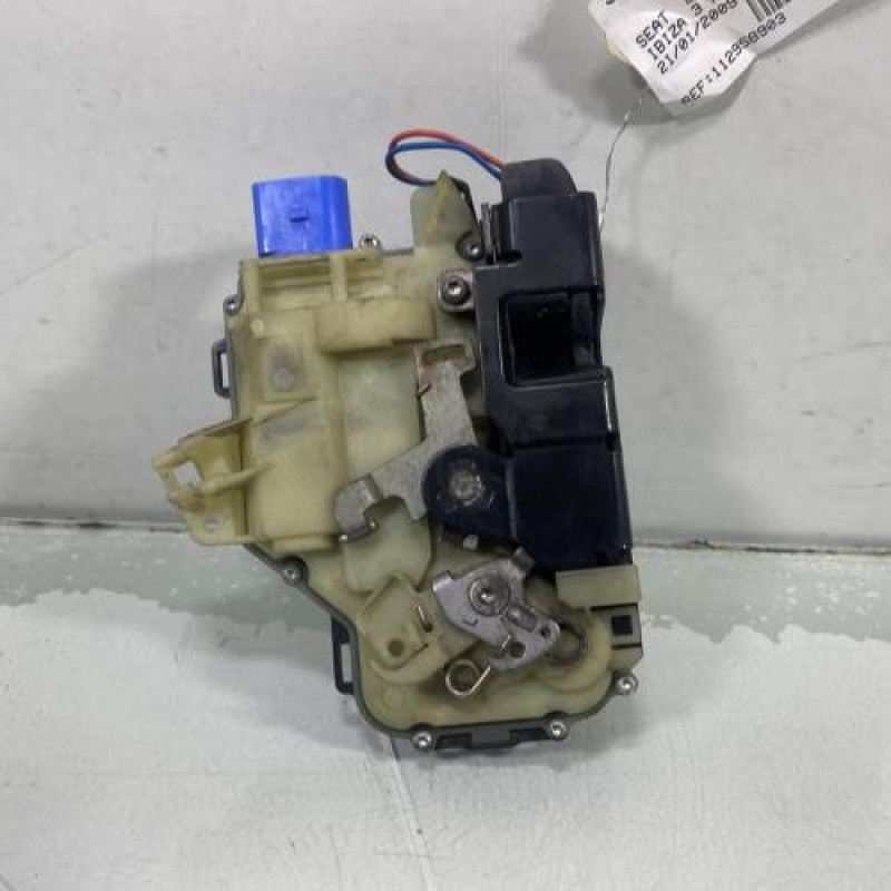 Serrure avant gauche SEAT IBIZA 3 Photo n°3