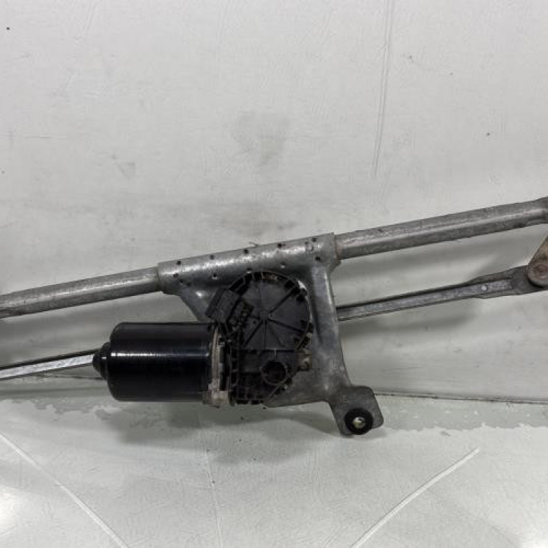 Moteur essuie glace avant VOLKSWAGEN POLO 3 Photo n°2