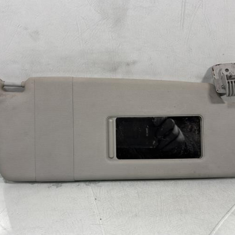 Pare soleil droit VOLKSWAGEN POLO 3 Photo n°1