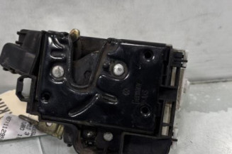 Serrure avant gauche VOLKSWAGEN POLO 3 Photo n°1