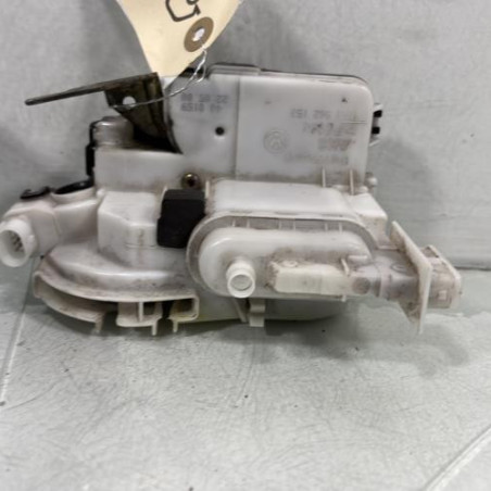 Serrure avant gauche VOLKSWAGEN POLO 3