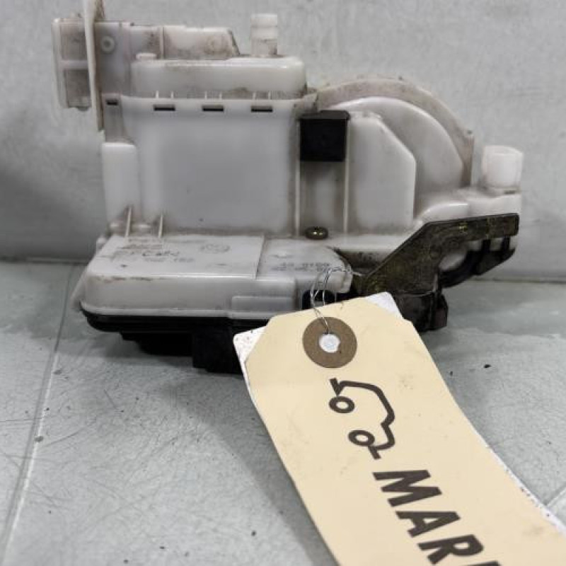 Serrure avant gauche VOLKSWAGEN POLO 3 Photo n°3