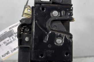 Serrure avant gauche VOLKSWAGEN POLO 3