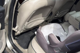 Serrure avant gauche ROVER 75