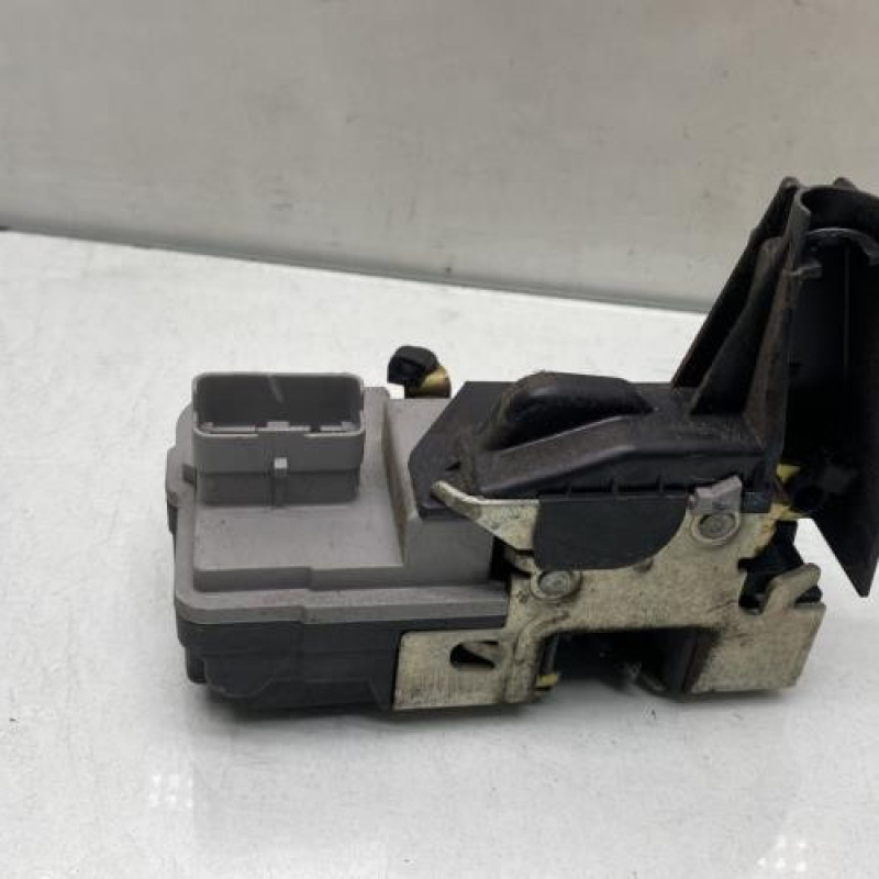 Serrure avant gauche PEUGEOT 307 Photo n°3