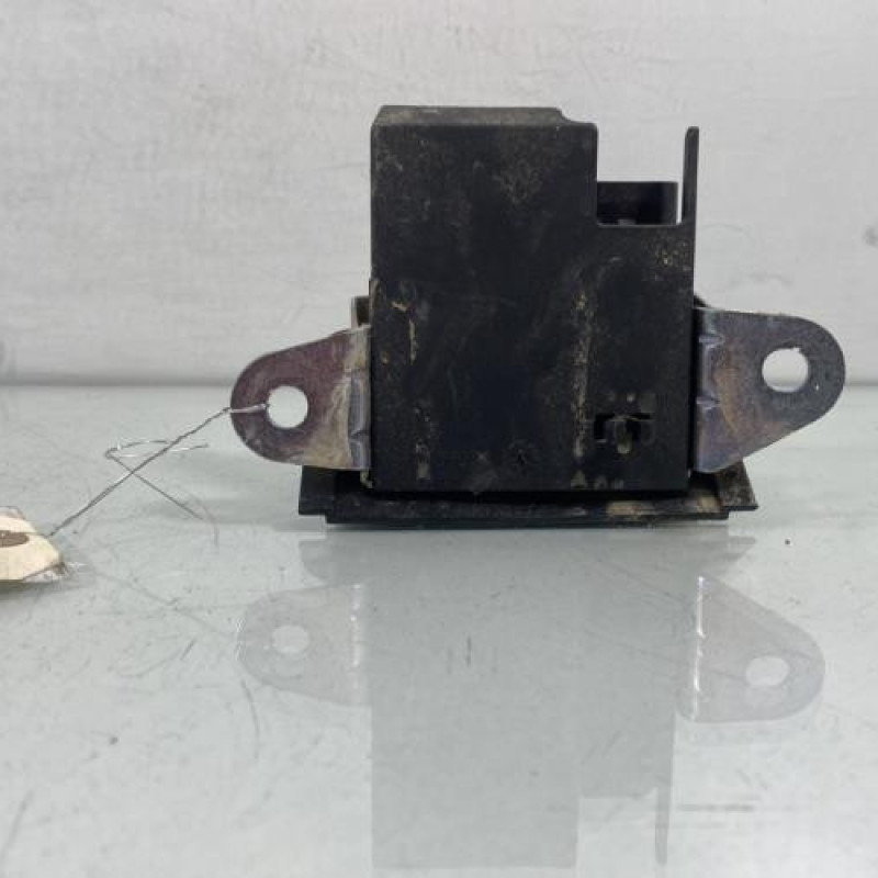 Serrure de coffre VOLKSWAGEN POLO 6 Photo n°4