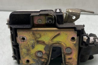 Serrure avant gauche VOLKSWAGEN POLO 3 Photo n°1