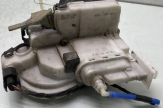 Serrure avant gauche VOLKSWAGEN POLO 3