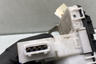 Serrure avant gauche VOLKSWAGEN POLO 3