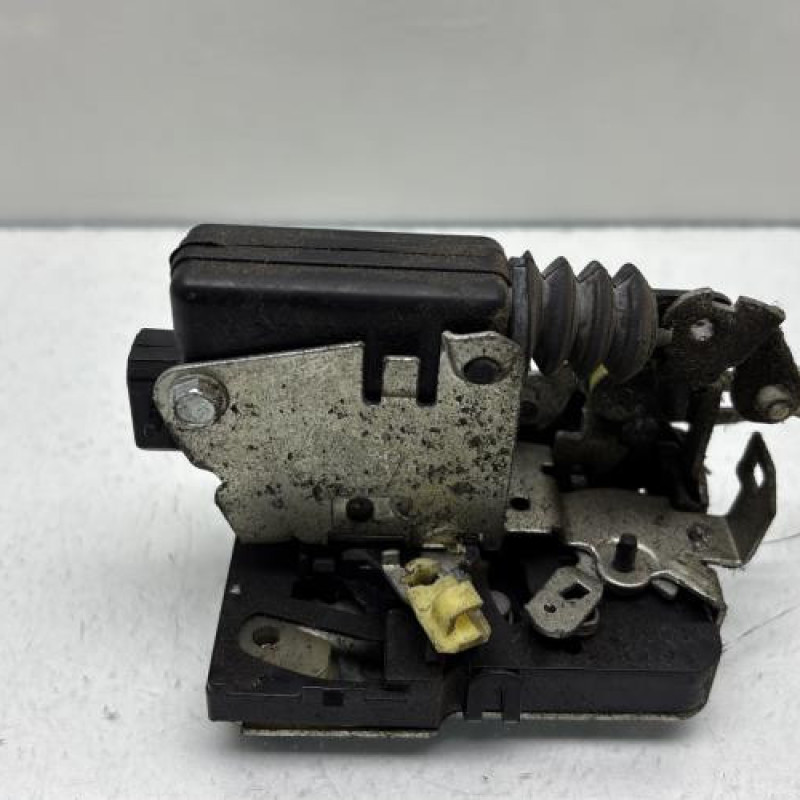 Serrure arriere gauche DACIA LOGAN MCV 1 Photo n°1