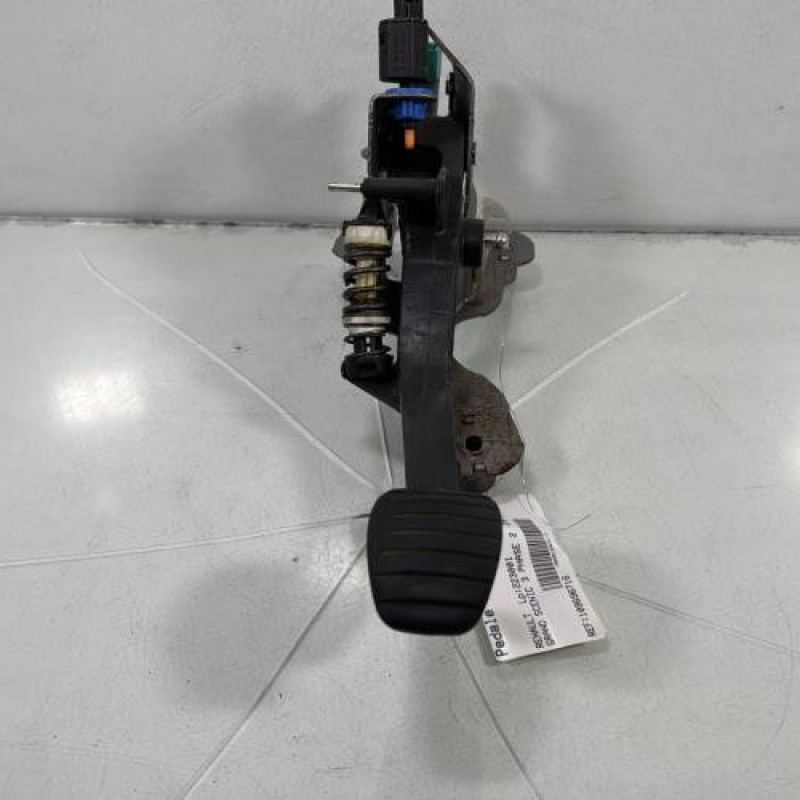 Pedale d'embrayage RENAULT GRAND SCENIC 3 Photo n°1