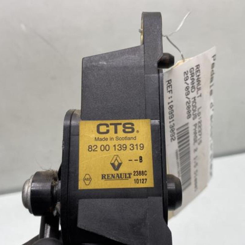 Pedale d'accelerateur RENAULT GRAND MODUS Photo n°4
