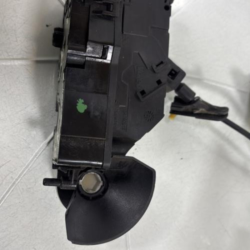 Serrure avant gauche PEUGEOT 207 Photo n°6