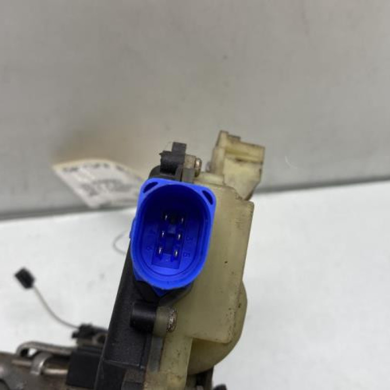 Serrure arriere droit VOLKSWAGEN POLO 4 Photo n°4