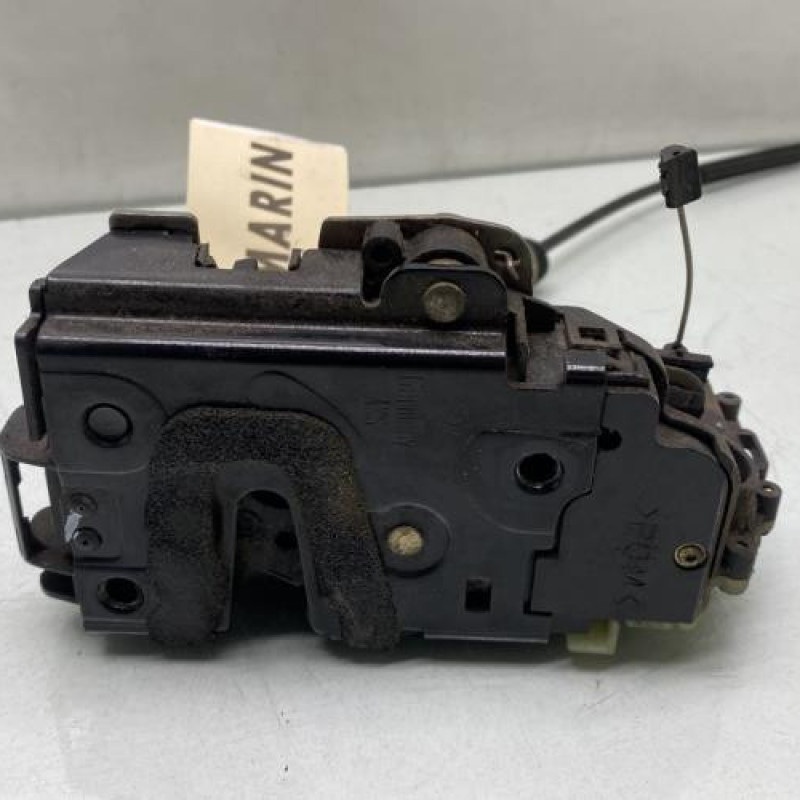 Serrure avant gauche VOLKSWAGEN POLO 4 Photo n°1