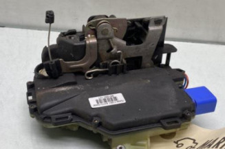 Serrure avant gauche VOLKSWAGEN POLO 4