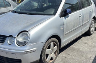 Serrure avant gauche VOLKSWAGEN POLO 4