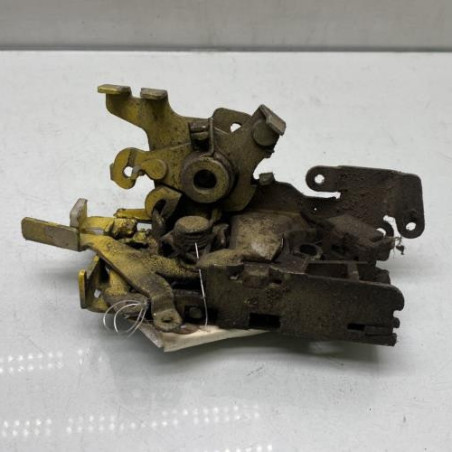 Serrure avant droit MERCEDES VITO 638