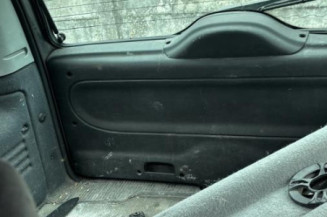 Serrure avant droit RENAULT LAGUNA 1