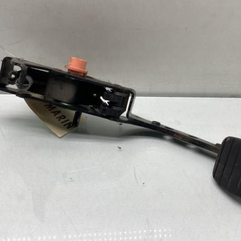 Pedale d'embrayage RENAULT CLIO 2 Photo n°1