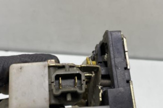 Serrure arriere gauche RENAULT CLIO 2