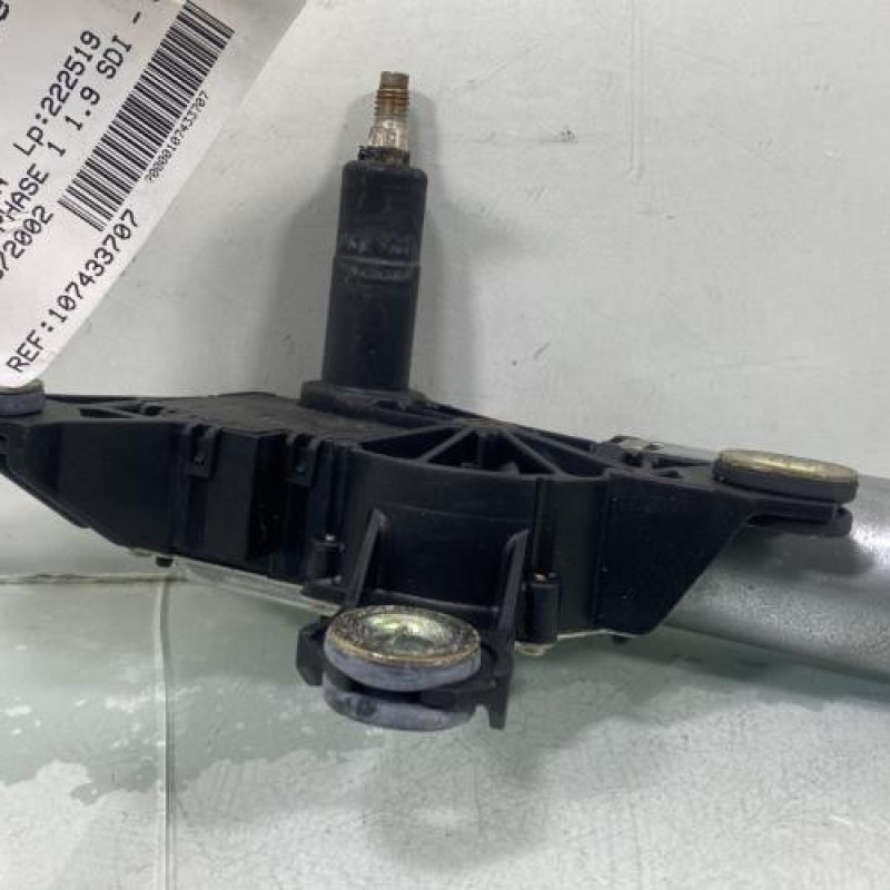 Moteur essuie glace arriere VOLKSWAGEN POLO 4 Photo n°3