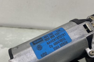 Moteur essuie glace arriere VOLKSWAGEN POLO 4
