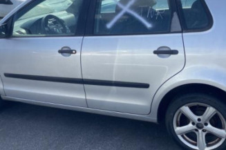 Moteur essuie glace arriere VOLKSWAGEN POLO 4