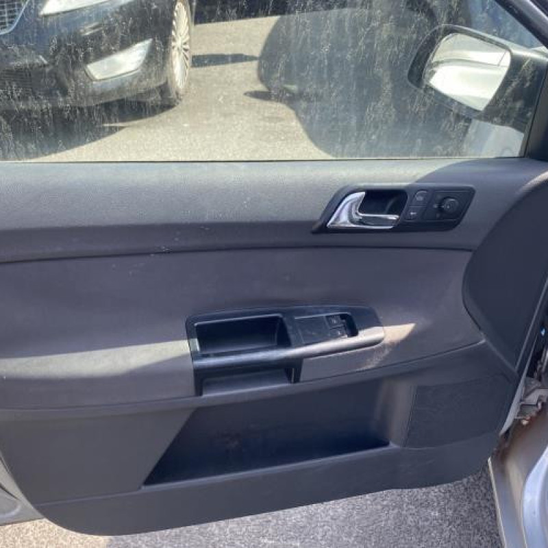 Moteur essuie glace arriere VOLKSWAGEN POLO 4 Photo n°13