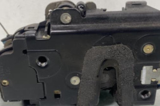 Serrure avant droit VOLKSWAGEN POLO 4