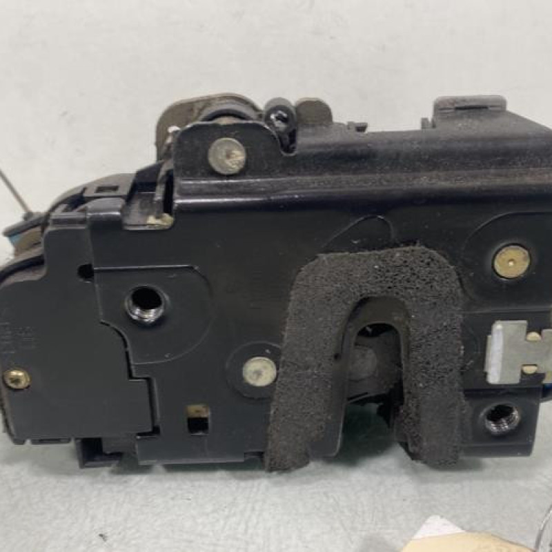 Serrure avant droit VOLKSWAGEN POLO 4 Photo n°2