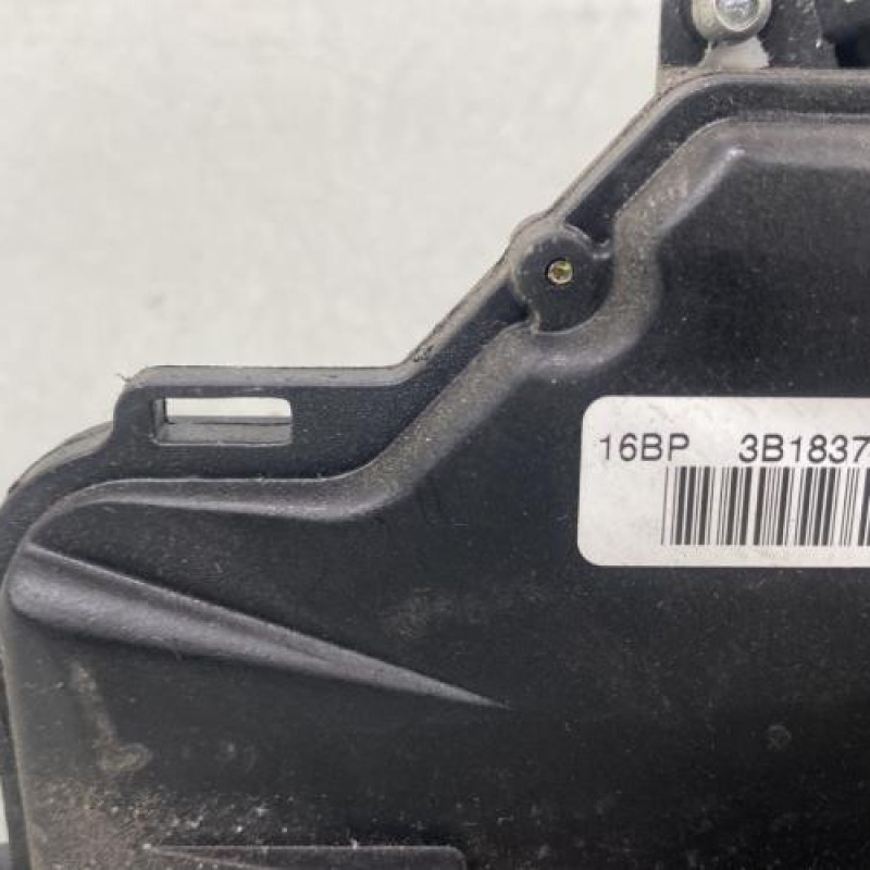 Serrure avant droit VOLKSWAGEN POLO 4 Photo n°4