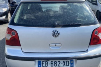 Serrure avant droit VOLKSWAGEN POLO 4