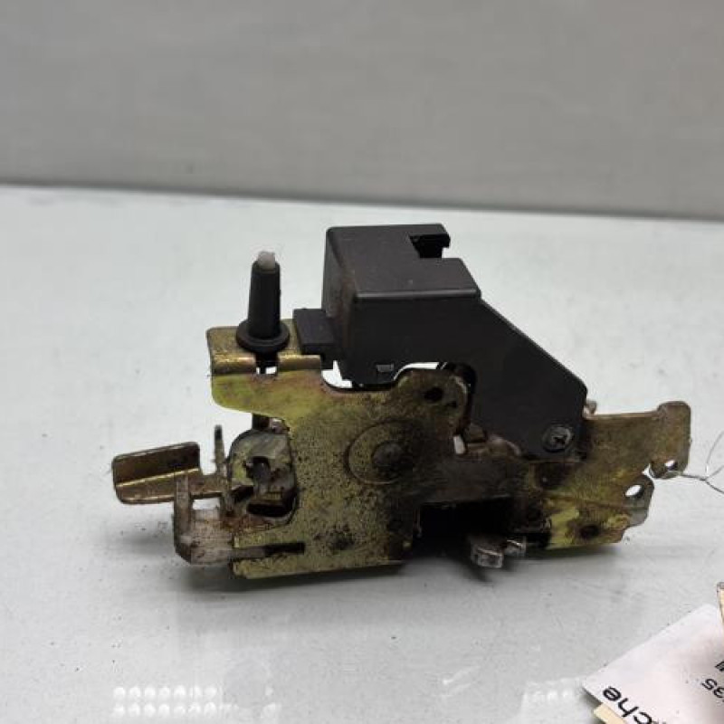 Serrure avant gauche VOLKSWAGEN LT 2 Photo n°3