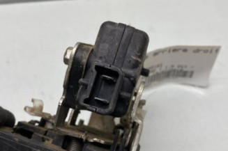 Serrure arriere droit DACIA DUSTER 1