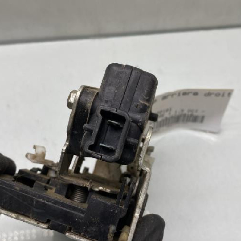 Serrure arriere droit DACIA DUSTER 1 Photo n°5