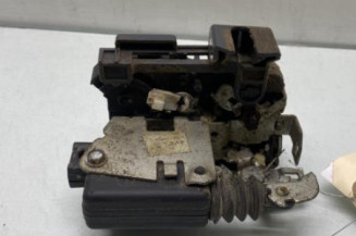 Serrure avant droit DACIA DUSTER 1