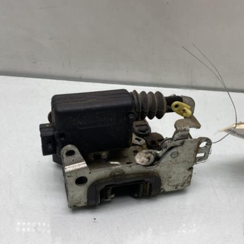 Serrure avant droit DACIA DUSTER 1 Photo n°3