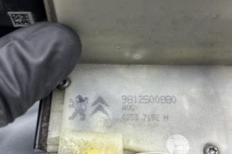 Serrure avant gauche PEUGEOT 208 1