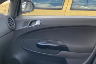 Serrure arriere droit OPEL CORSA D