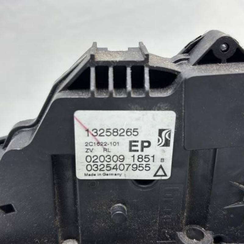 Serrure arriere gauche OPEL CORSA D Photo n°2