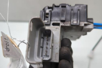 Serrure avant droit CITROEN C6