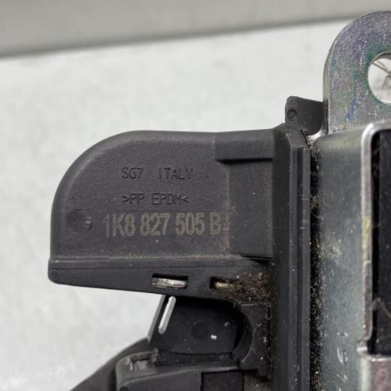 Serrure de coffre VOLKSWAGEN SCIROCCO 3 Photo n°4