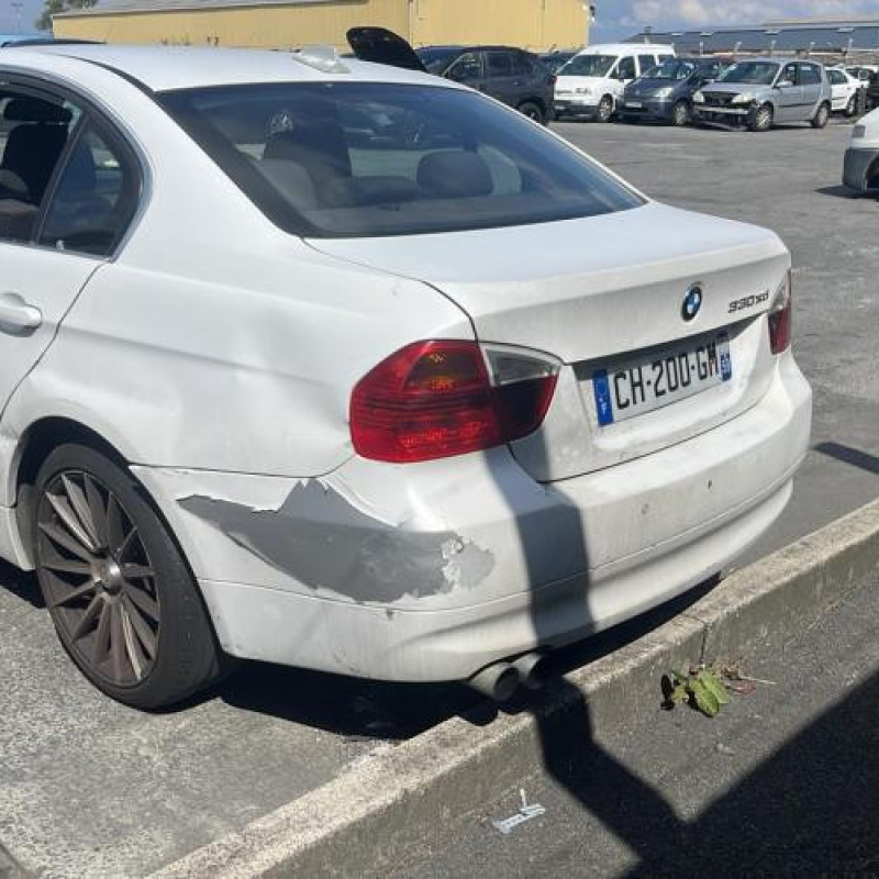 Serrure avant gauche BMW SERIE 3 E90 Photo n°14