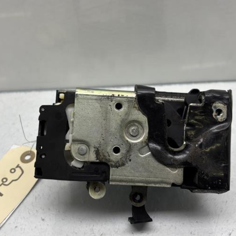 Serrure avant droit FORD FIESTA 5 Photo n°5